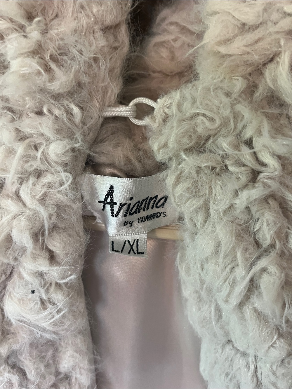 Arianne Plush Ivory Faux Shearling Vest - Picture 2 of 6